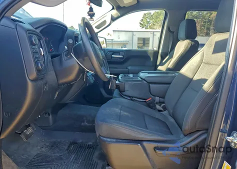 2021 Chevrolet Silverado K1500 Trail Boss Custom z USA, uszkodzony, nr VIN 1GCPYCEF2MZ264893